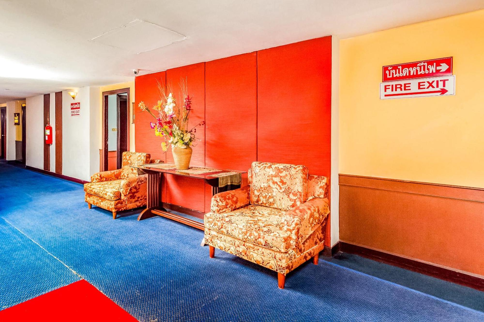 Oyo 441 Grand Thara Hotel Surat Thani Ngoại thất bức ảnh