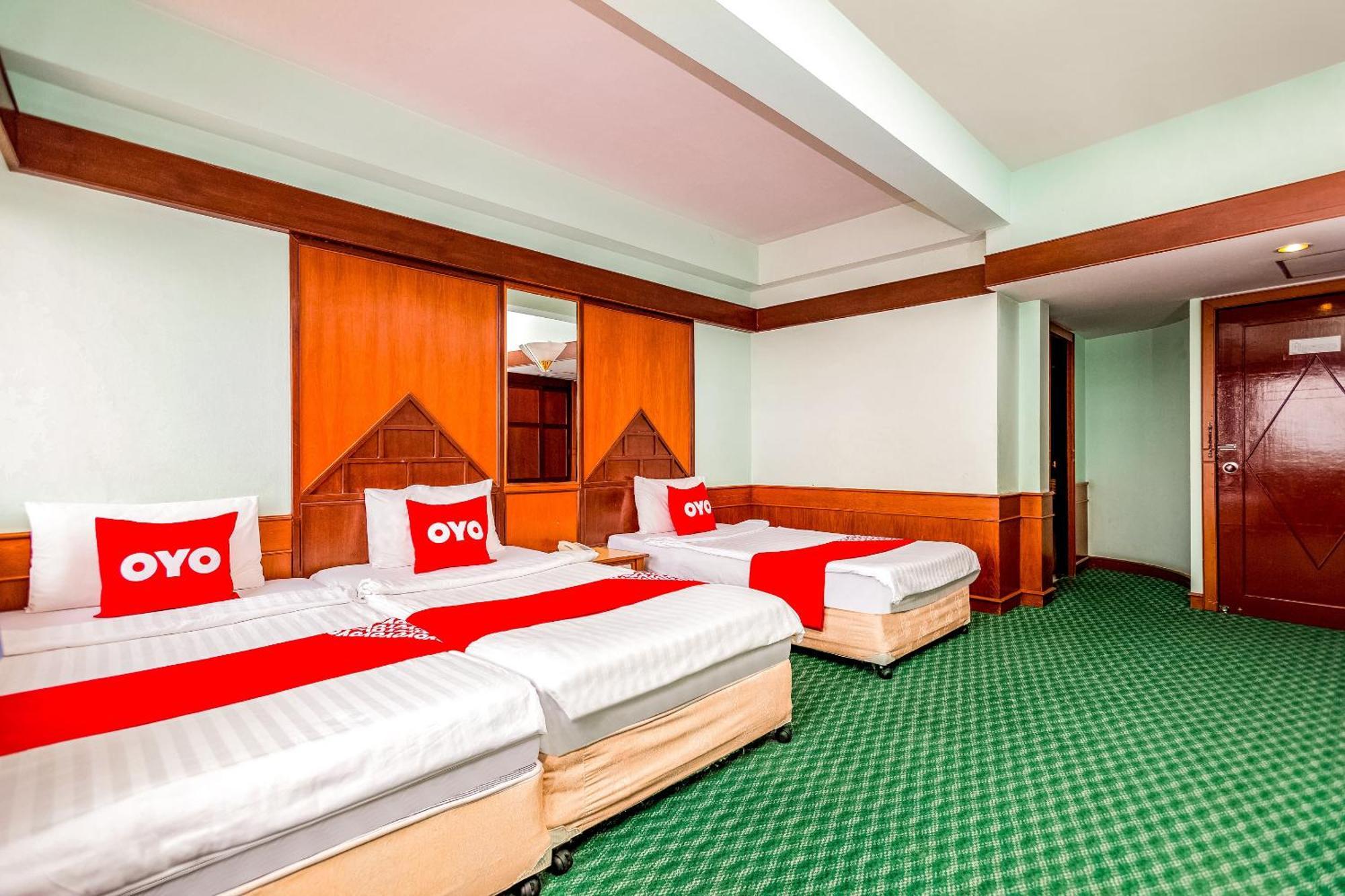 Oyo 441 Grand Thara Hotel Surat Thani Ngoại thất bức ảnh