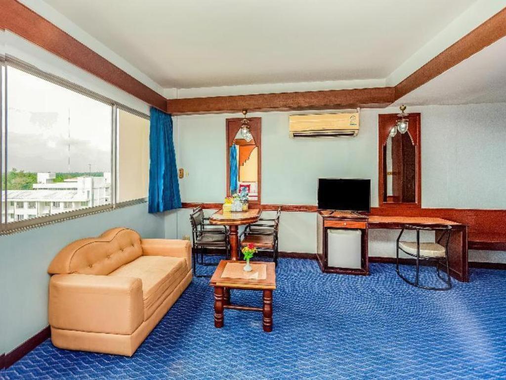 Oyo 441 Grand Thara Hotel Surat Thani Ngoại thất bức ảnh