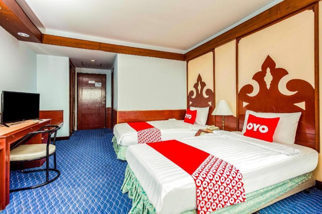Oyo 441 Grand Thara Hotel Surat Thani Ngoại thất bức ảnh