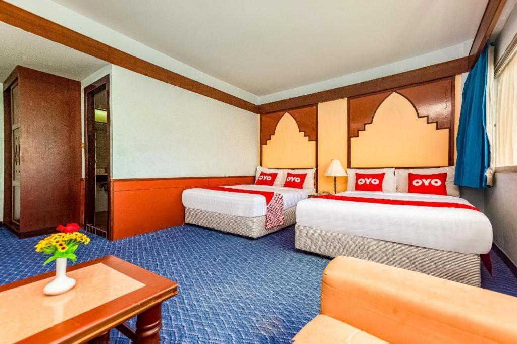 Oyo 441 Grand Thara Hotel Surat Thani Ngoại thất bức ảnh