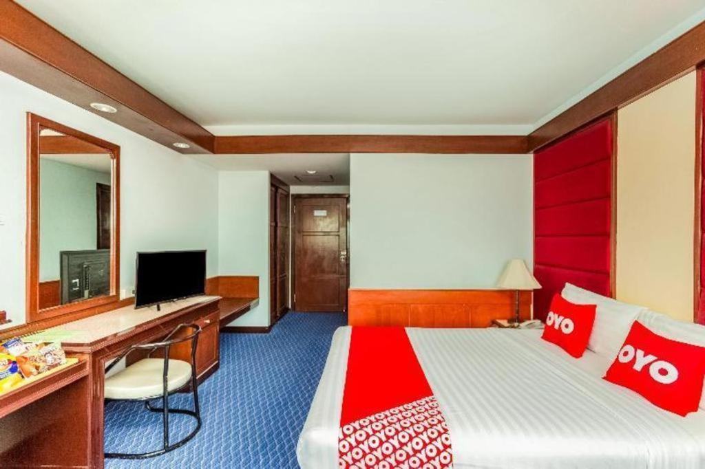 Oyo 441 Grand Thara Hotel Surat Thani Ngoại thất bức ảnh